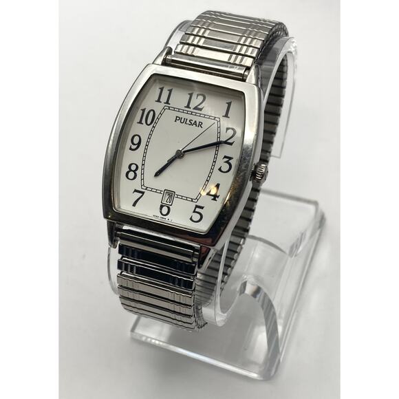 Pulsar Mens Womens Tank Watch 31mm New Battery Expandable Band Date WR - Picture 4 of 9